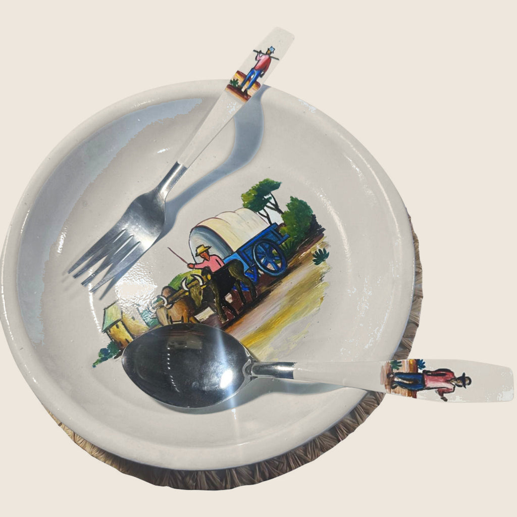 Painted Cutlery Set from Madagascar | Art'Jo Deco – the painted cutlery seen from another angle