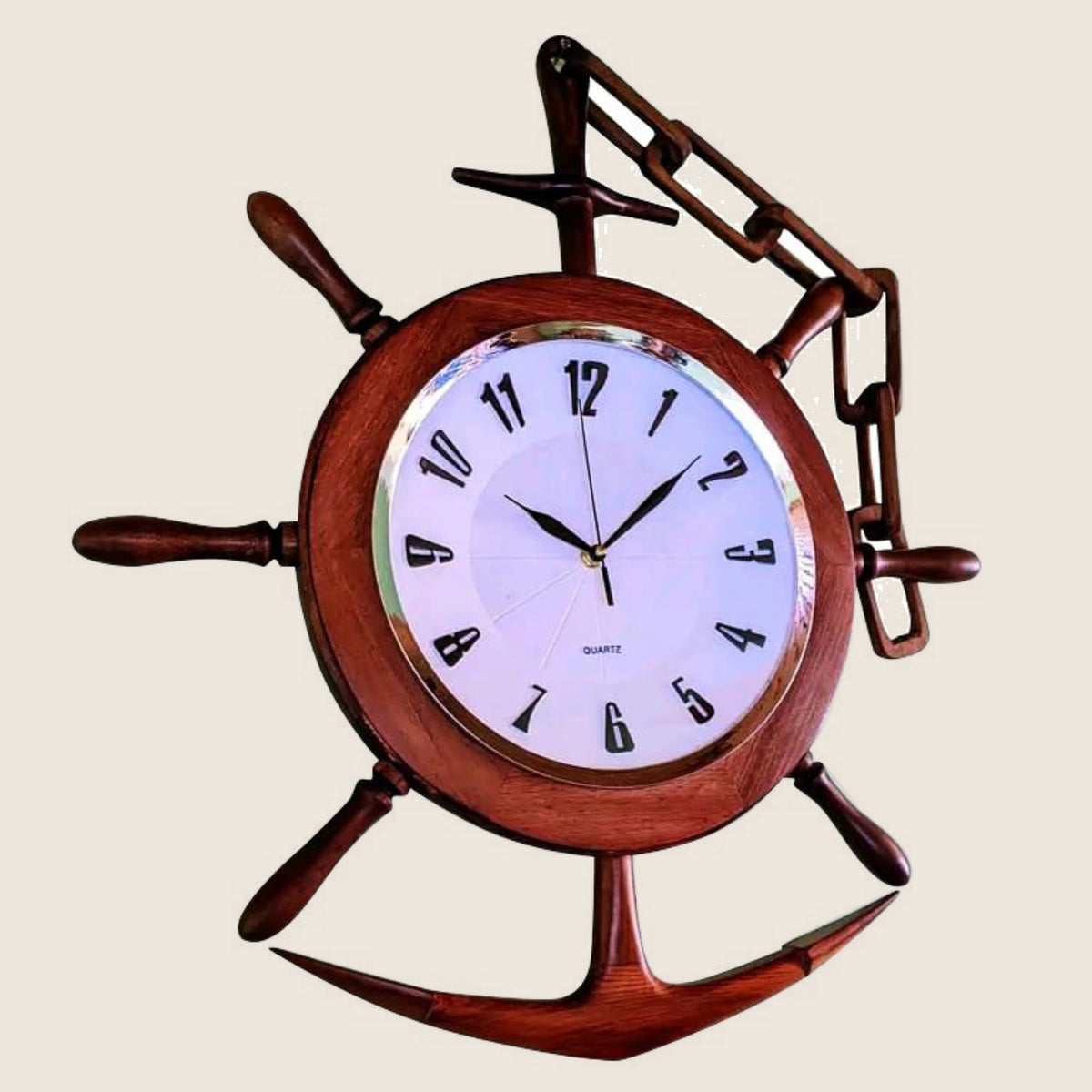 White Dial Wall Clock from Madagascar | Gasy k'Arts – rosewood wall clock with a white dial seen from the front