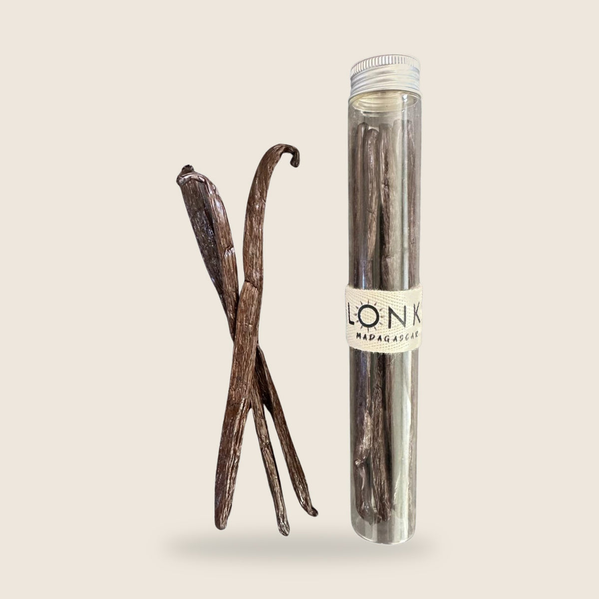 Bourbon Vanilla Beans from Madagascar | Ilonka – vanilla pods and 10-bean glass tube
